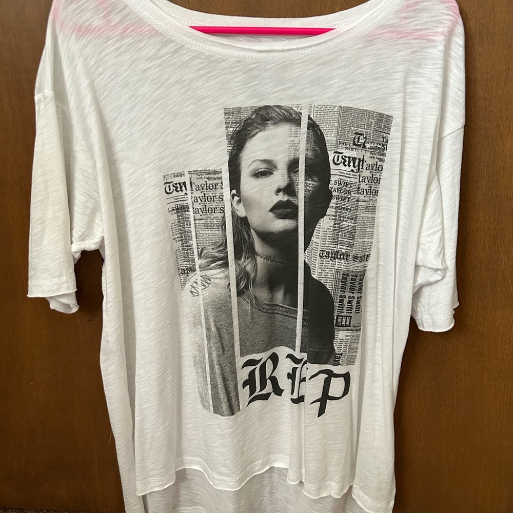 Taylor Swift Reputation REP Tee